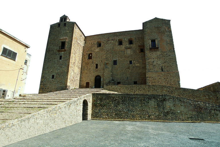 Castelbuono – contributi a fondo perduto emergenza Covid-19