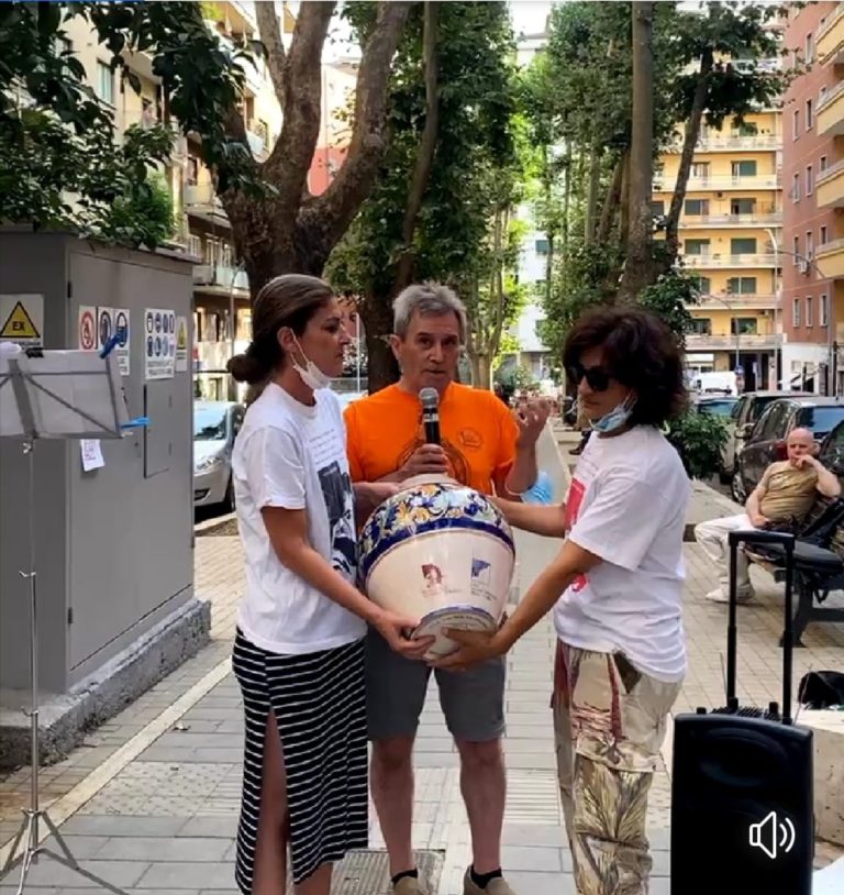 Liceo Artistico: un vaso per Rita Atria