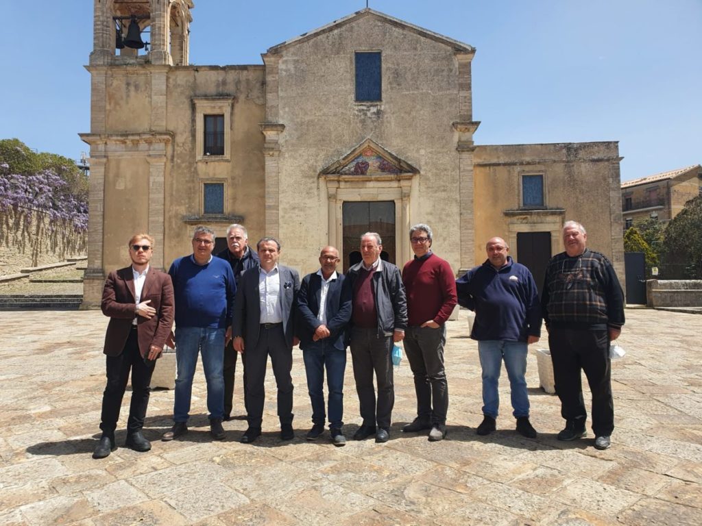 Zone franche montane in Sicilia, l’associazione incontra Cateno de Luca: «decisione importante per il futuro delle terre alte di Sicilia»￼