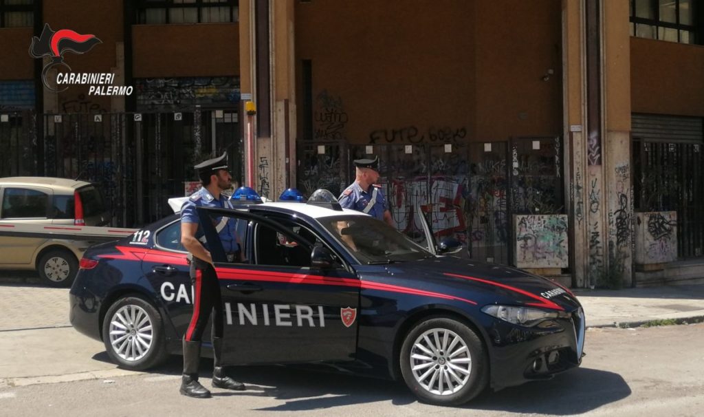 Due giovani arrestati per rapine varie