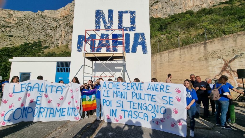 La Polizia commemora le vittime della strage di Capaci e di via d’Amelio, a 30 anni dai vili attentati mafiosi. Gli eventi