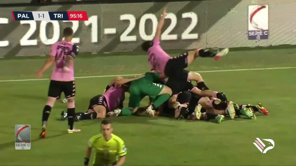 Il Palermo pareggia con la Triestina ma supera il turno di play off (i gol)