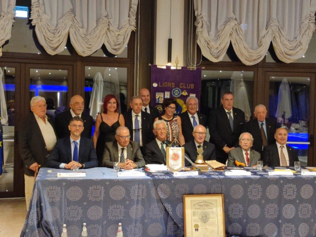 Club Lions: “passaggio della campana”