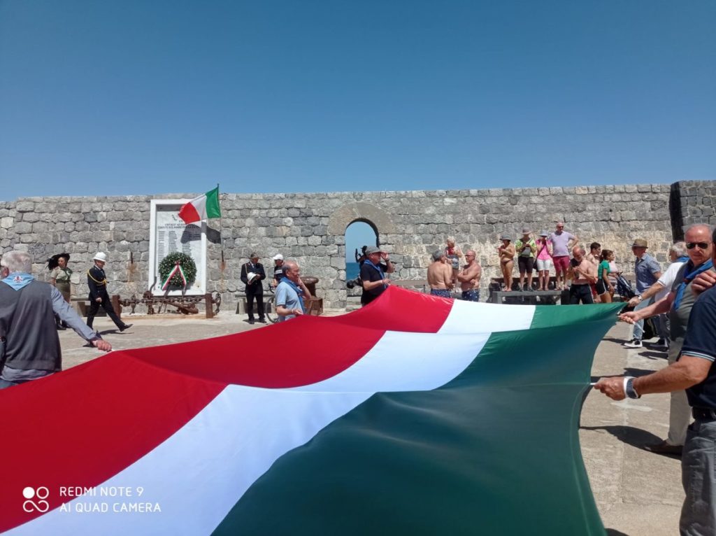 La bandiera del Masci alla Festa della Repubblica