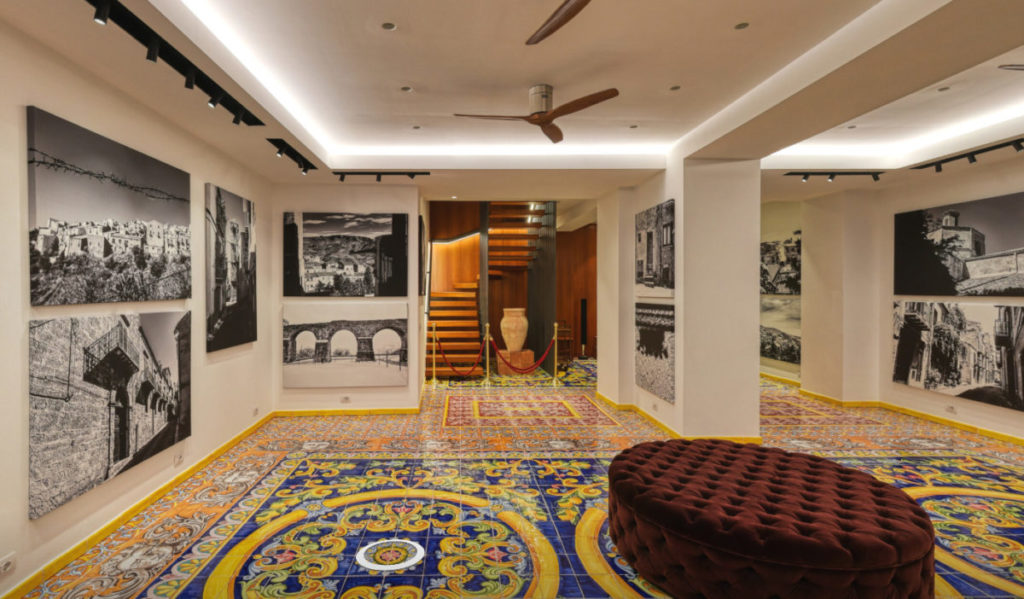 Fondazione PG Cinque Cuori di Domenico Dolce, Mostra fotografica a Polizzi