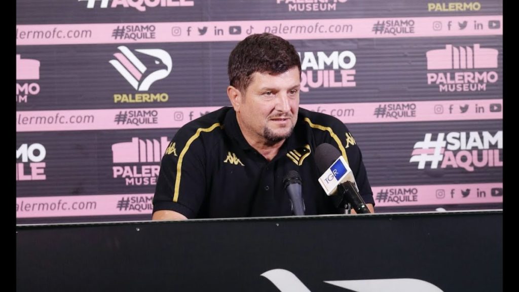Il Palermo inizia il ritiro pre campionato,la conferenza stampa di mister Baldini