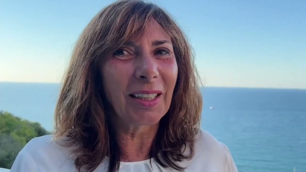 Notti Clandestine: Adriana Pannitteri ha presentato il suo ultimo libro: «La televisione negli ultimi anni è cambiata, diventando a volte più invasiva e irrispettosa»