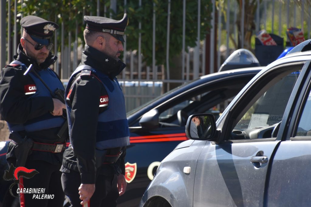 Evade dai domiciliari e va a fare una rapina:arrestato