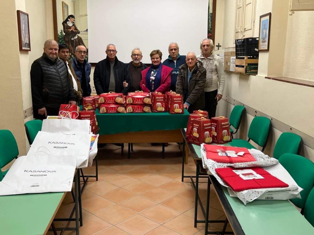 Panettoni e tovaglie per la Casa di Accoglienza Maria SS di Gibilmanna