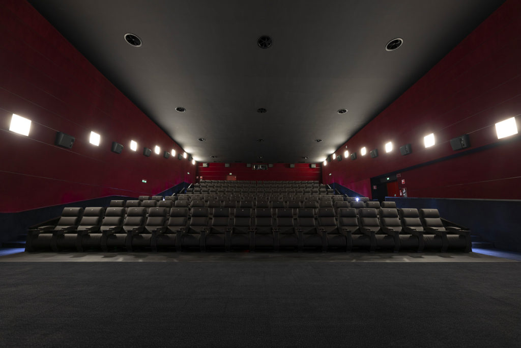 Banca Iccrea nega ad un’impresa operante nel settore cinematografico un finanziamento pubblico: il T.a.r. Palermo sospende il diniego e dispone una Ctu