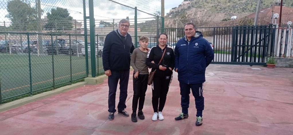 Disabilità e inclusione, Mathias, ragazzino dello Zen, con un handicap al braccio, si allenerà con la squadra Fcd Virtus Olimpia