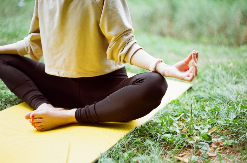 <strong>Yoga: i benefici su corpo e mente della famosa pratica orientale</strong>