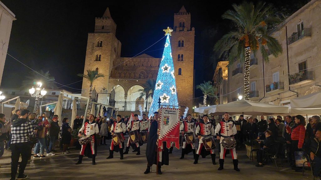 Musici e Sbandieratori di Piazza Armerina per Re Ruggiero
