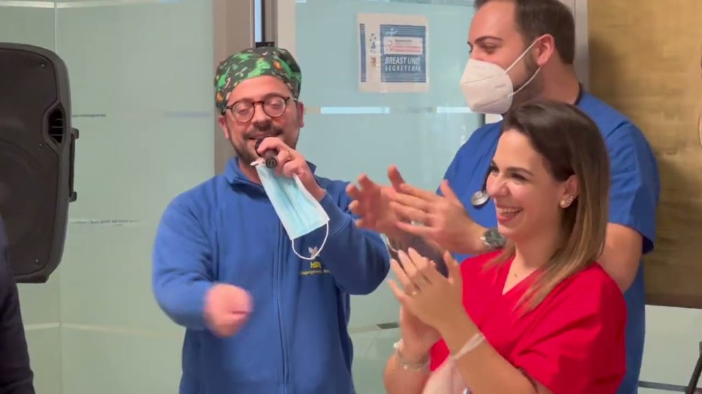 “Natale è per voi”  il brano(scritto,musicato e cantato dagli operatori sanitari)del Giglio di Cefalu’ dedicato ai pazienti
