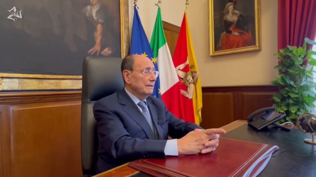 Gli auguri di Natale del Presidente della Regione, Renato Schifani