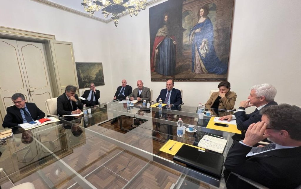 <strong>Palazzo d’Orléans, Schifani incontra i rettori siciliani: «Avviato percorso di collaborazione»</strong>