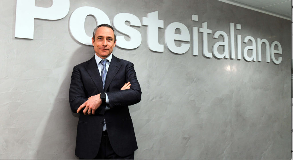 Poste Italiane: con 8,9 miliardi di ricavi diamo un bonus di 1.000 euro ai nostri 120.000 colleghi perchè sono la nostra forza