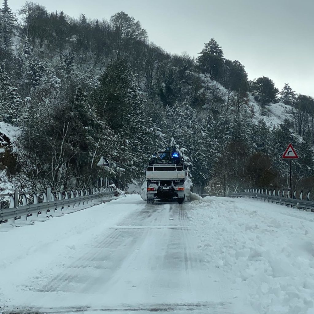 Ancora neve sulle alte Madonie,mezzo metro a Piano Battaglia