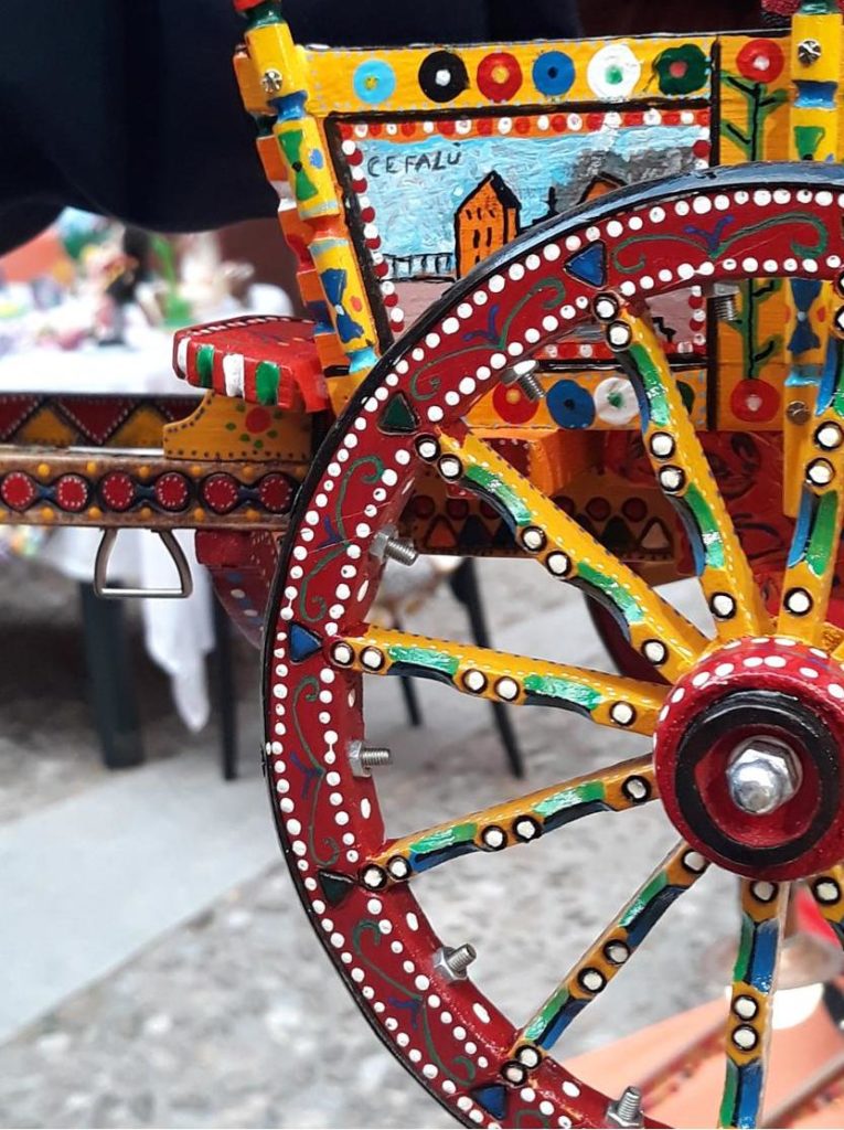 A Cefalu’ la tradizione dei colori siciliani che continua con Nicola Cicero