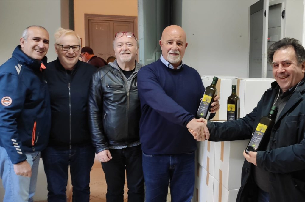 “Consorzio Network dei Talenti”, 600 litri di olio “Tresanti” al Comune di Collesano