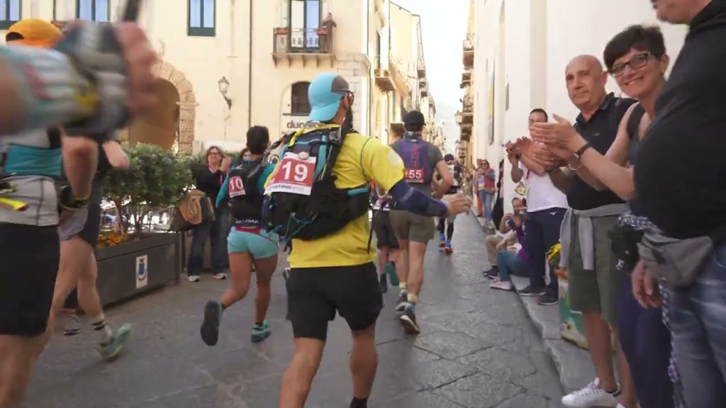Cursa di Ciclopi al via  da Cefalu’ per 500 chilometri a piedi in una settimana