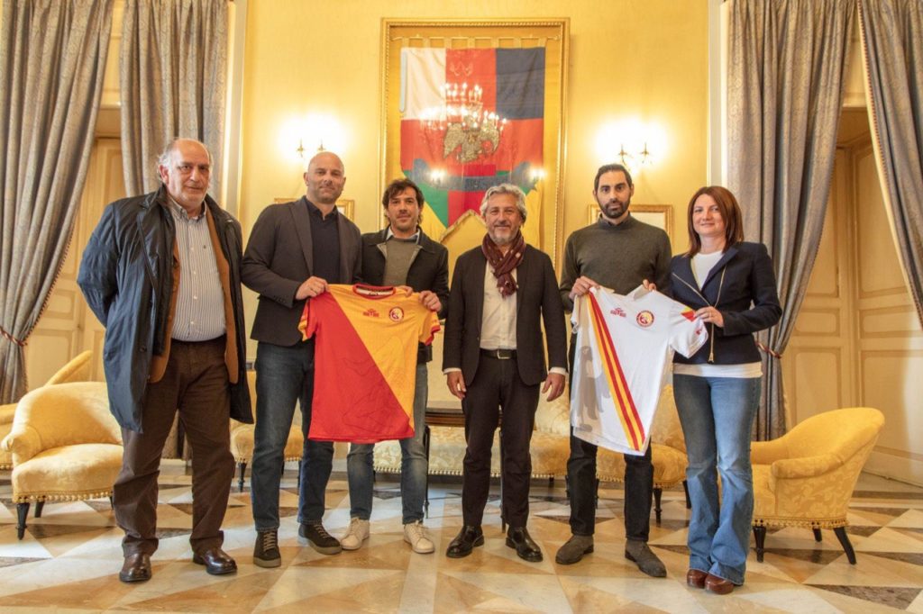 Caltanissetta ospiterà il trofeo tra le Nazionali di calcio di Sicilia e Corsica:il ritiro sulle Madonie