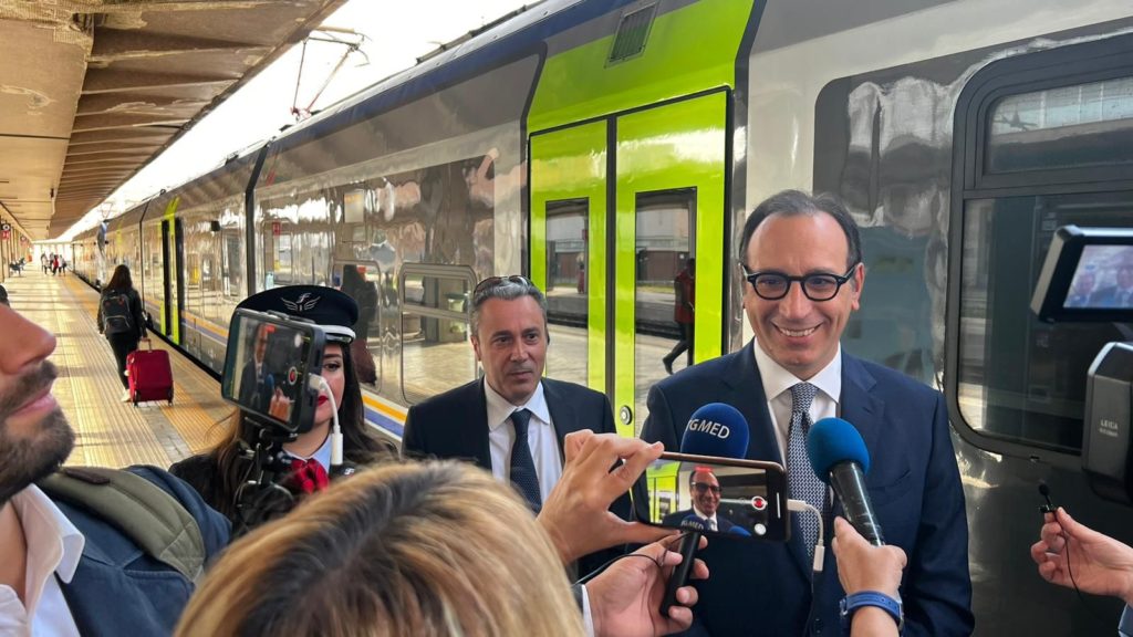 Festino, attivati 14 treni speciali. Aricò: «Omaggiamo Santa Rosalia con una mobilità senza pensieri»