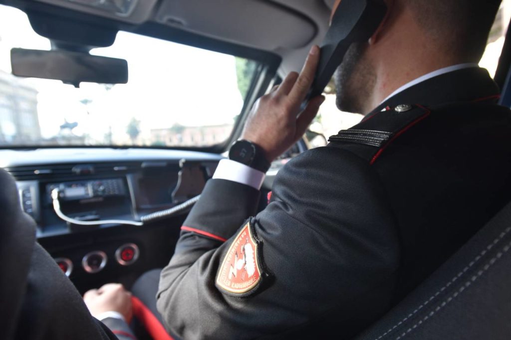 Tenta il furto un telefonino,i Carabinieri arrestano un trentunenne