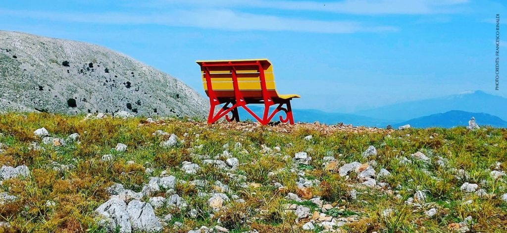 Anche Piano Battaglia ha la sua panchina gigante e colorata