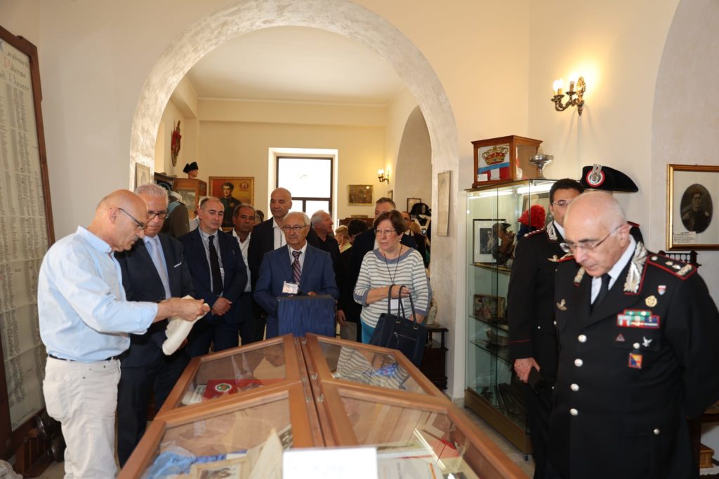 VISITA DELL’ASSOCIAZIONE “S.O.S. IMPRESA – RETE PER LA LEGALITA’ ” AL COMANDO LEGIONE CARABINIERI SICILIA.