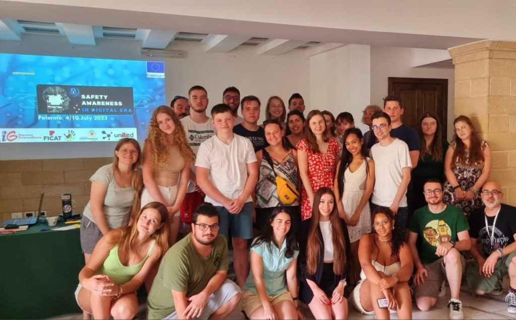 Contrasto delle dipendenze e dei rischi digitali. A Palermo si sperimentano Escape room per cybersicurezza e contrastare fenomeni negativi