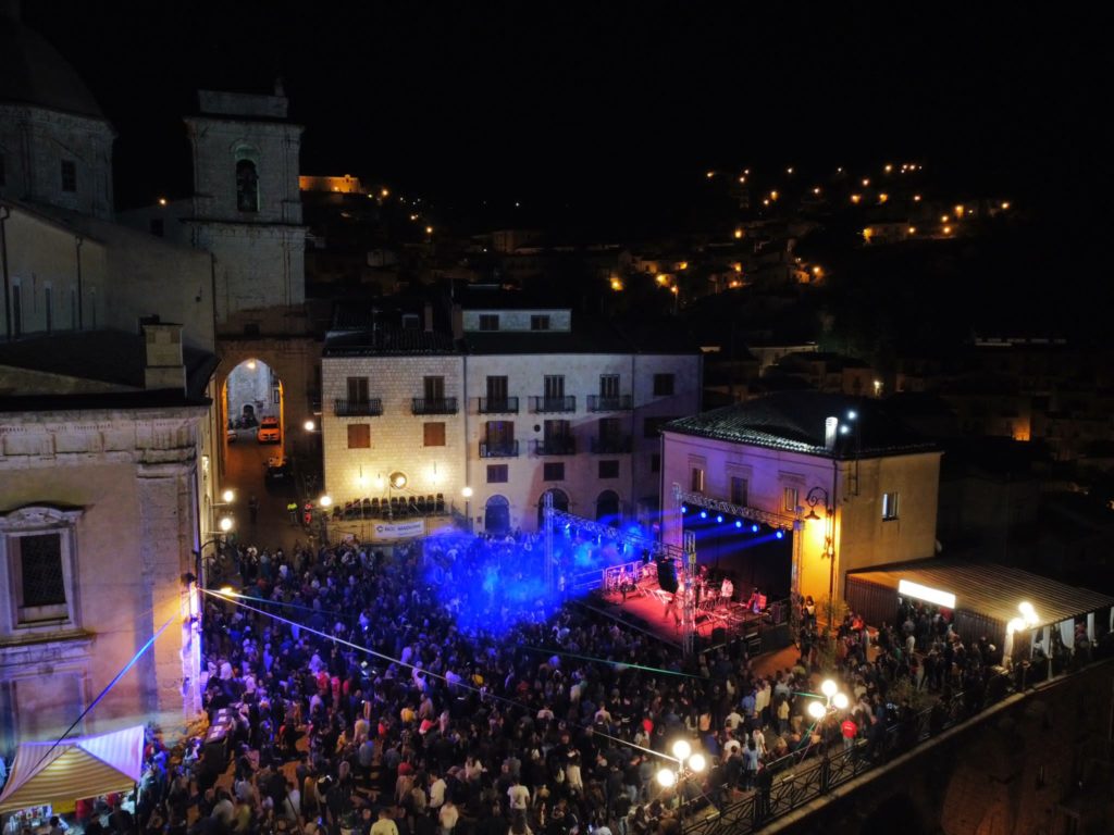 PetraSounds #Controdanza a Petralia Sottana,le foto del concerto