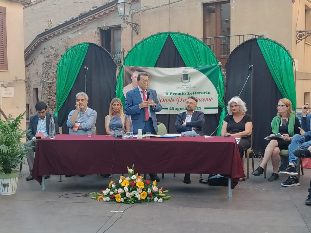 A San Mauro Castelverde oggi si conclude il festival di poesia “Paolo Prestigiacomo”