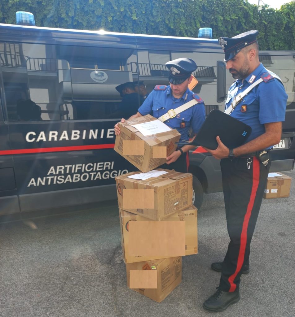 Detenzione illegale di esplosivi scattano le manette dei Carabinieri