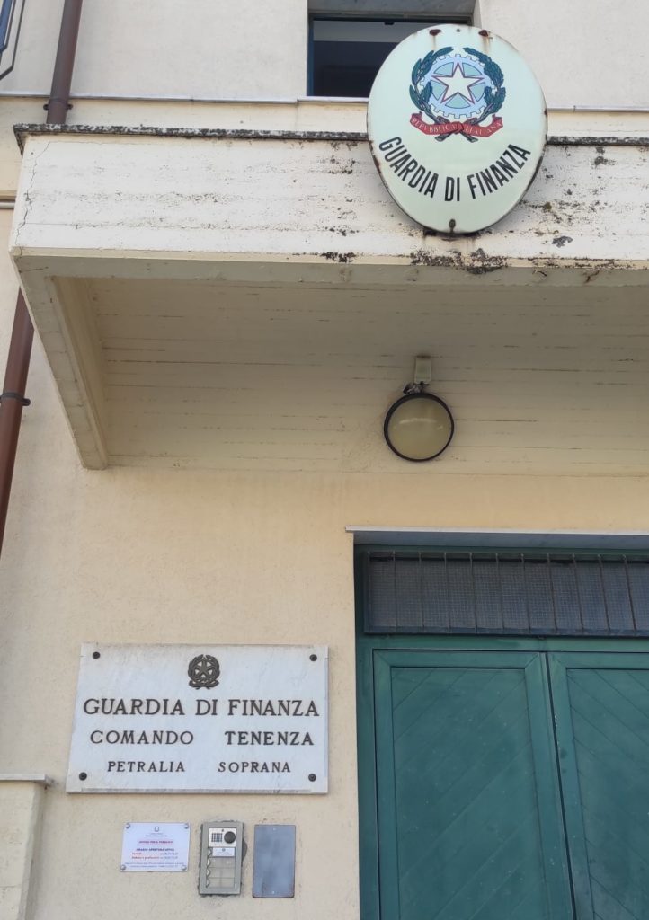 Lo Stato fa un passo indietro e chiude la Tenenza della Guardia di Finanza di Petralia Soprana