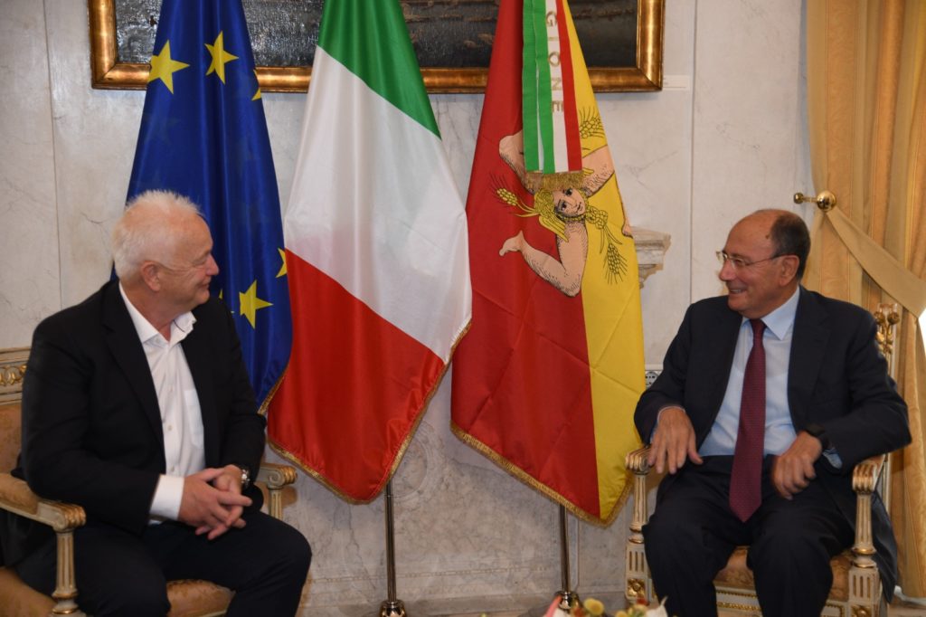 Aerei, Schifani incontra l’amministratore delegato di Ryanair: «Prove di dialogo nell’interesse dei siciliani»