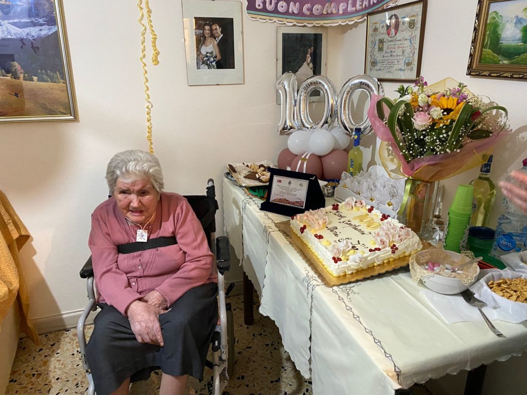 Geraci Siculo, 100 anni per la signora Maria Rosaria Sammarco