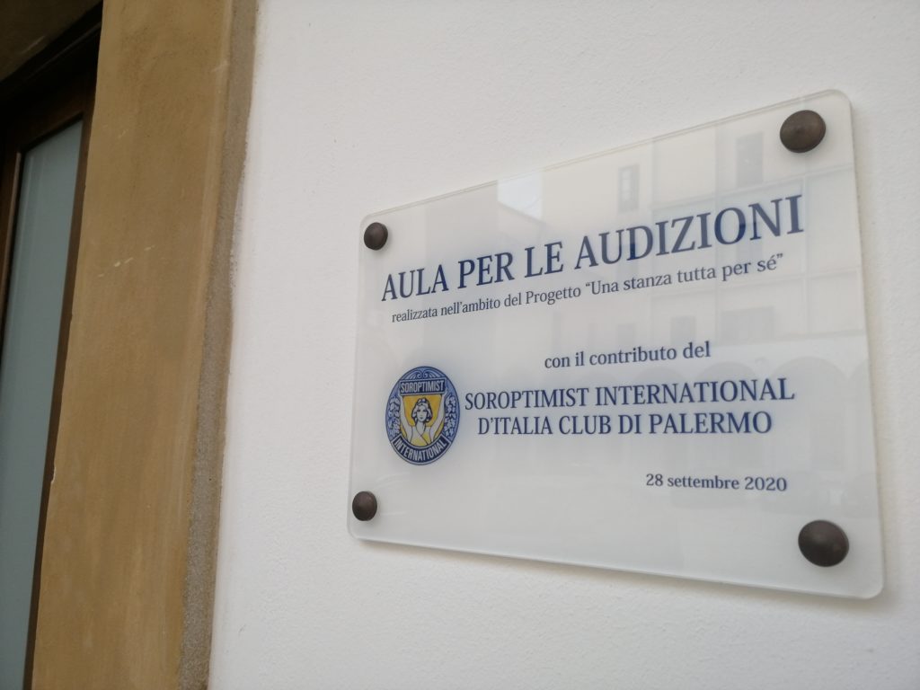 Stalking e maltrattamenti,arrestati due palermitani
