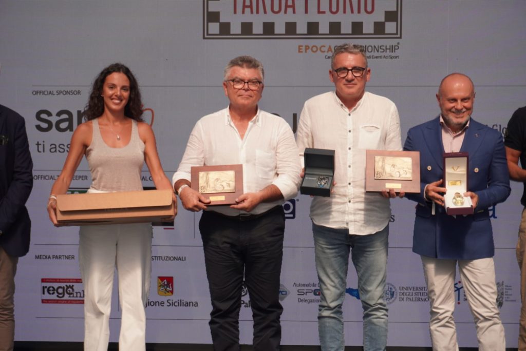 l presidente dell’Automobile Club d’italia Angelo Sticchi Damiani celebra i protagonisti della Targa Florio Classica 