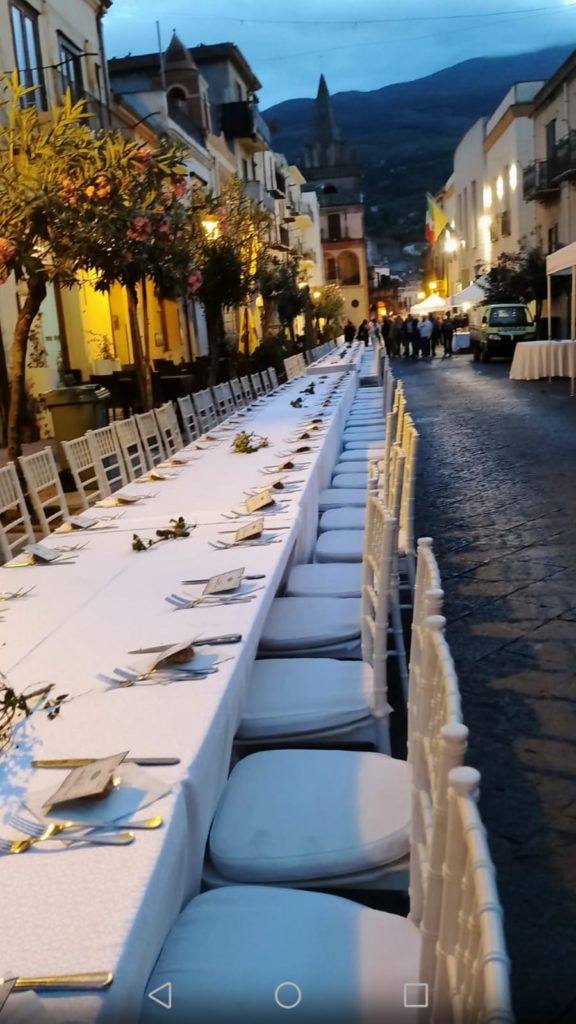A Castelbuono una convention farmaceutica….in Via Sant’Anna