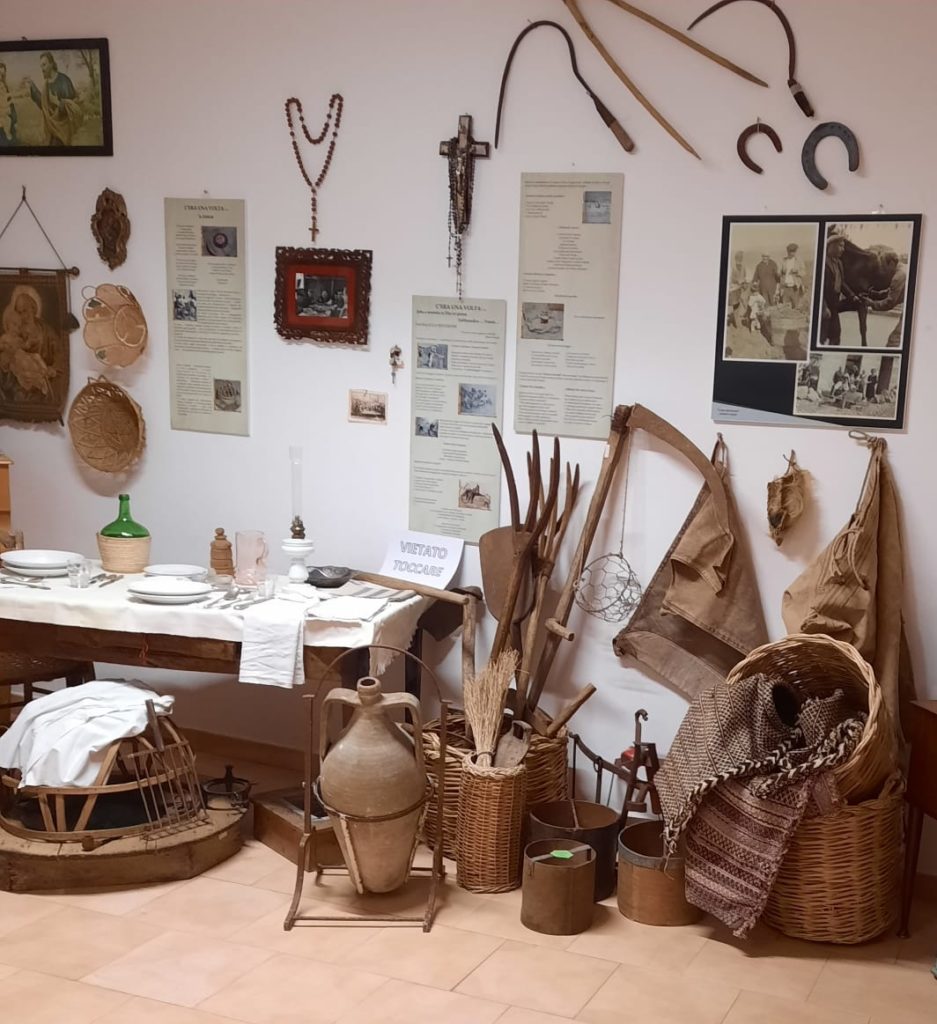 La Casa-Museo “Un tuffo nel passato” ..a Bompietro