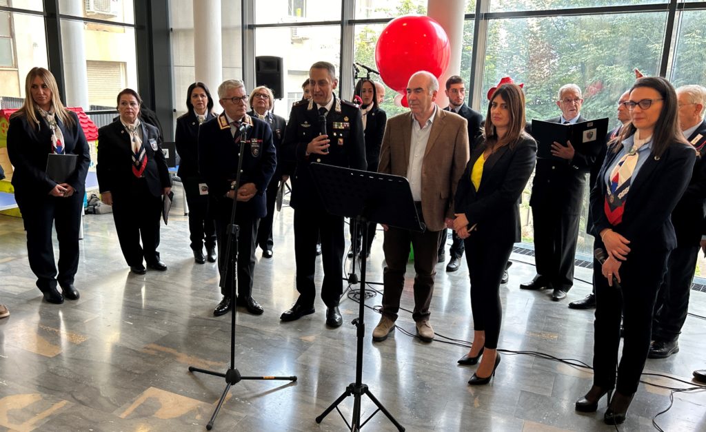 I Carabinieri del Comando Provinciale di Palermo e dell’Associazione Nazionale Carabinieri,in visita all’Ospedale Pediatrico“G. Di Cristina”