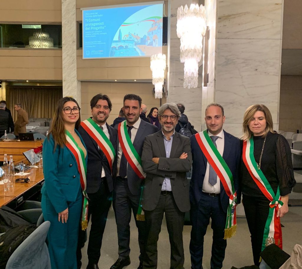 TURISMO DELLE RADICI, INCONTRO A ROMA PER AVVIO ATTIVITA’ 2024.IL COMUNE DI GANGI CAPOFILA DEI  58 COMUNI SICILIANI