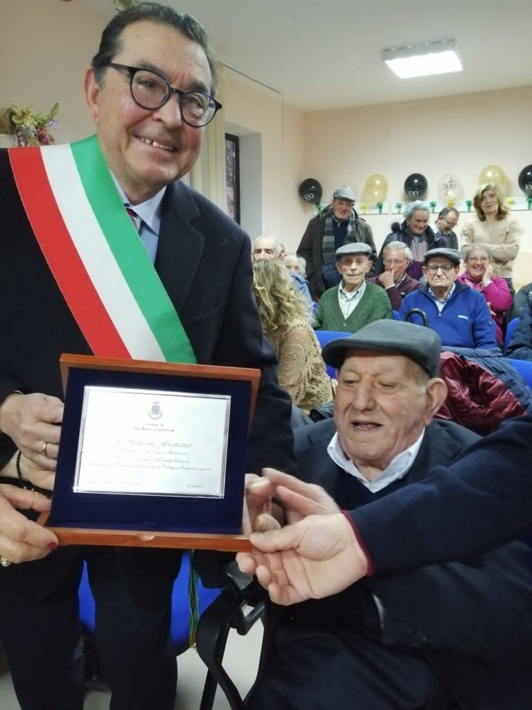 San Mauro Castelverde festeggia i 100 anni di zio Ciccio