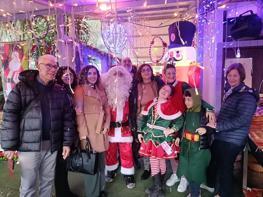 Grande successo per il Villaggio di Babbo Natale, a Santo Stefano di Camastra