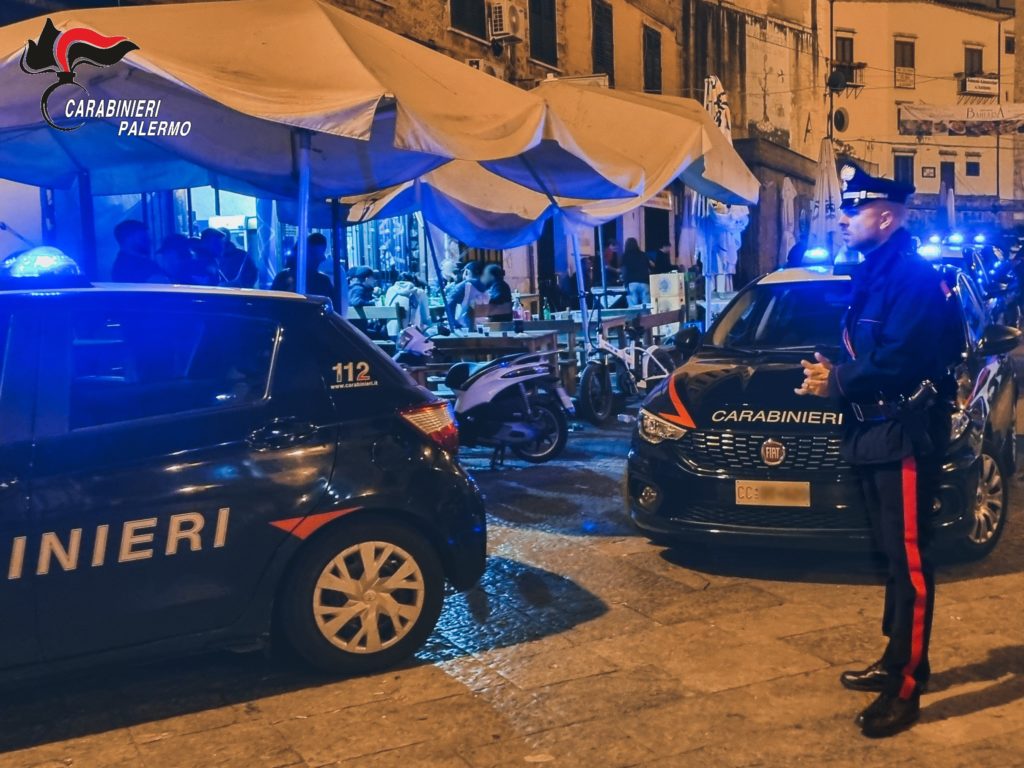 Carabinieri. Rapina aggravata, in manette