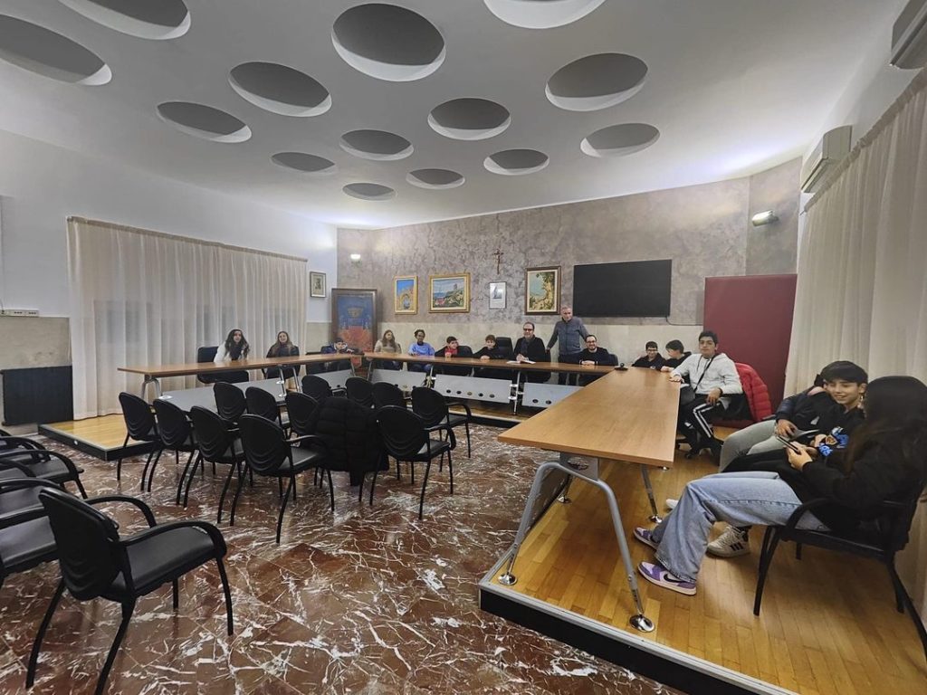 Pollina, incontro con i rappresentanti della giunta e del consiglio comunale dei ragazzi