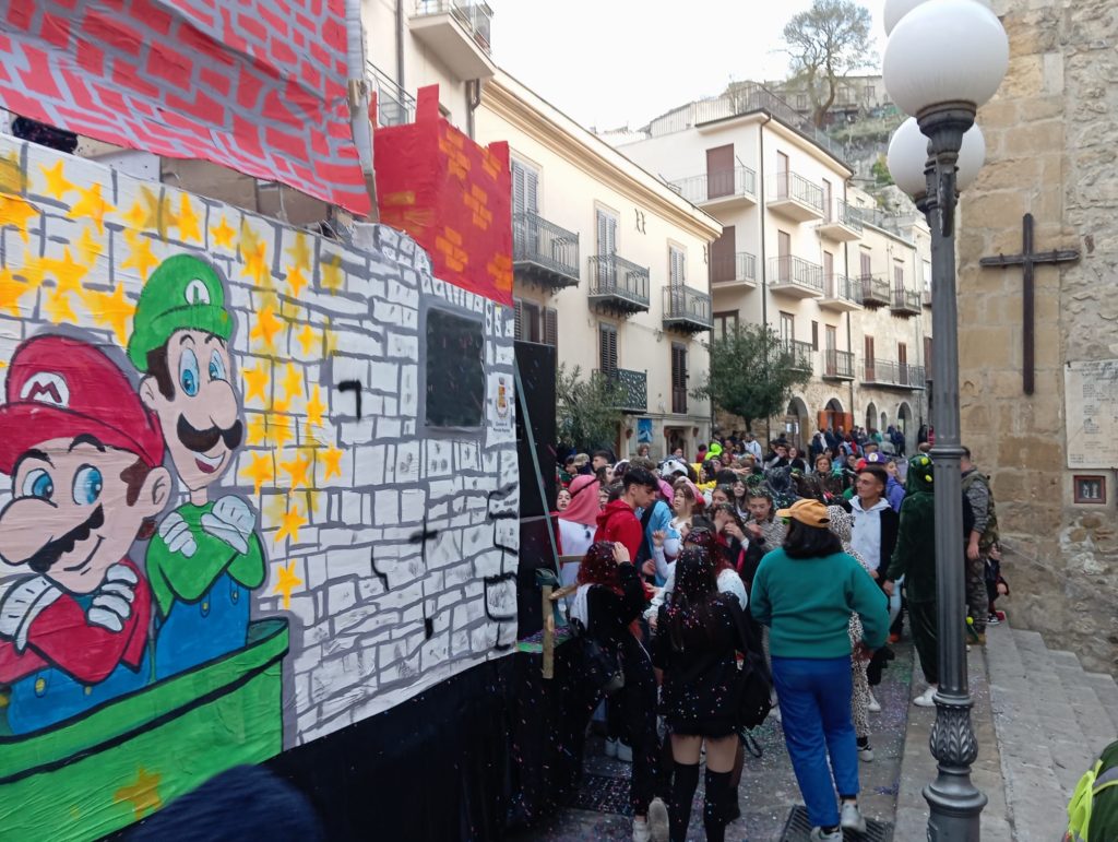Carnevale sulle Madonie, si parte da Petralia Sottana