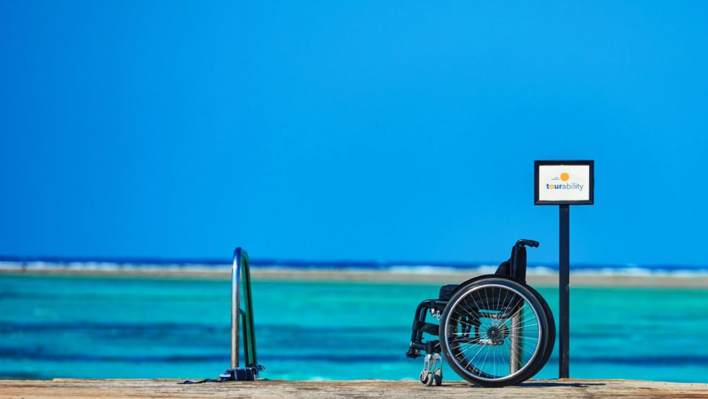 Cefalù, presto un passerella per i disabili per accedere in spiaggia