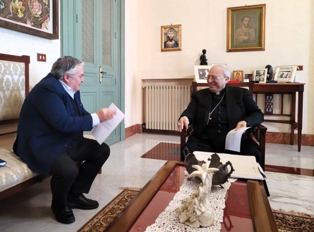 Episcopio di Cefalù,incontro tra il Vescovo di Cefalù ed il Commissario  dell’Ente Parco delle Madonie